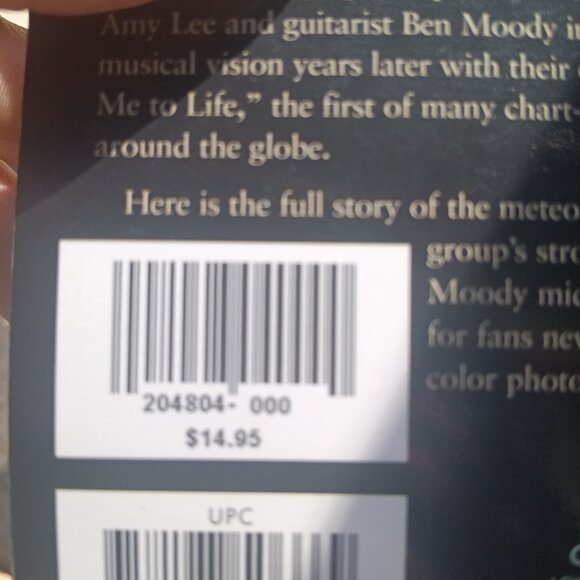 The Story Of Evanescence - Picture 3 of 4